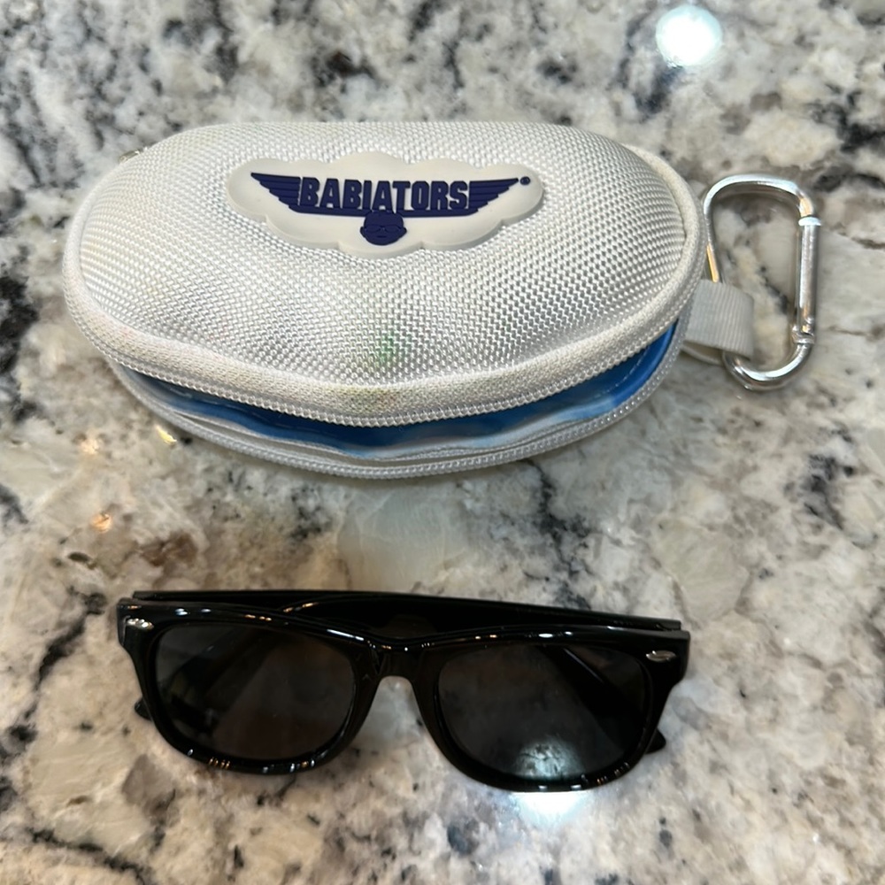 Babiators black sunglasses with case